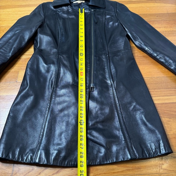 Katherine Kelly Lambs Leather Trench - Picture 7 of 15